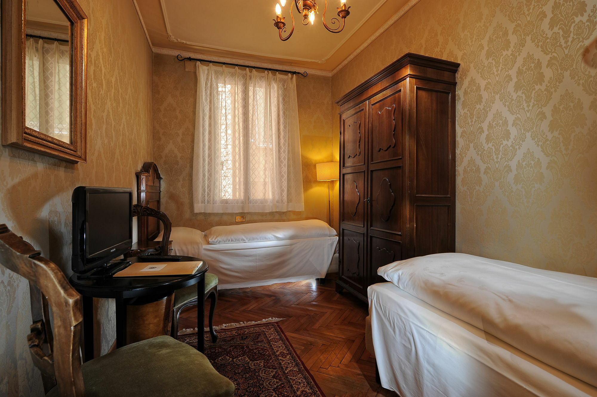 Hotel Flora Venise